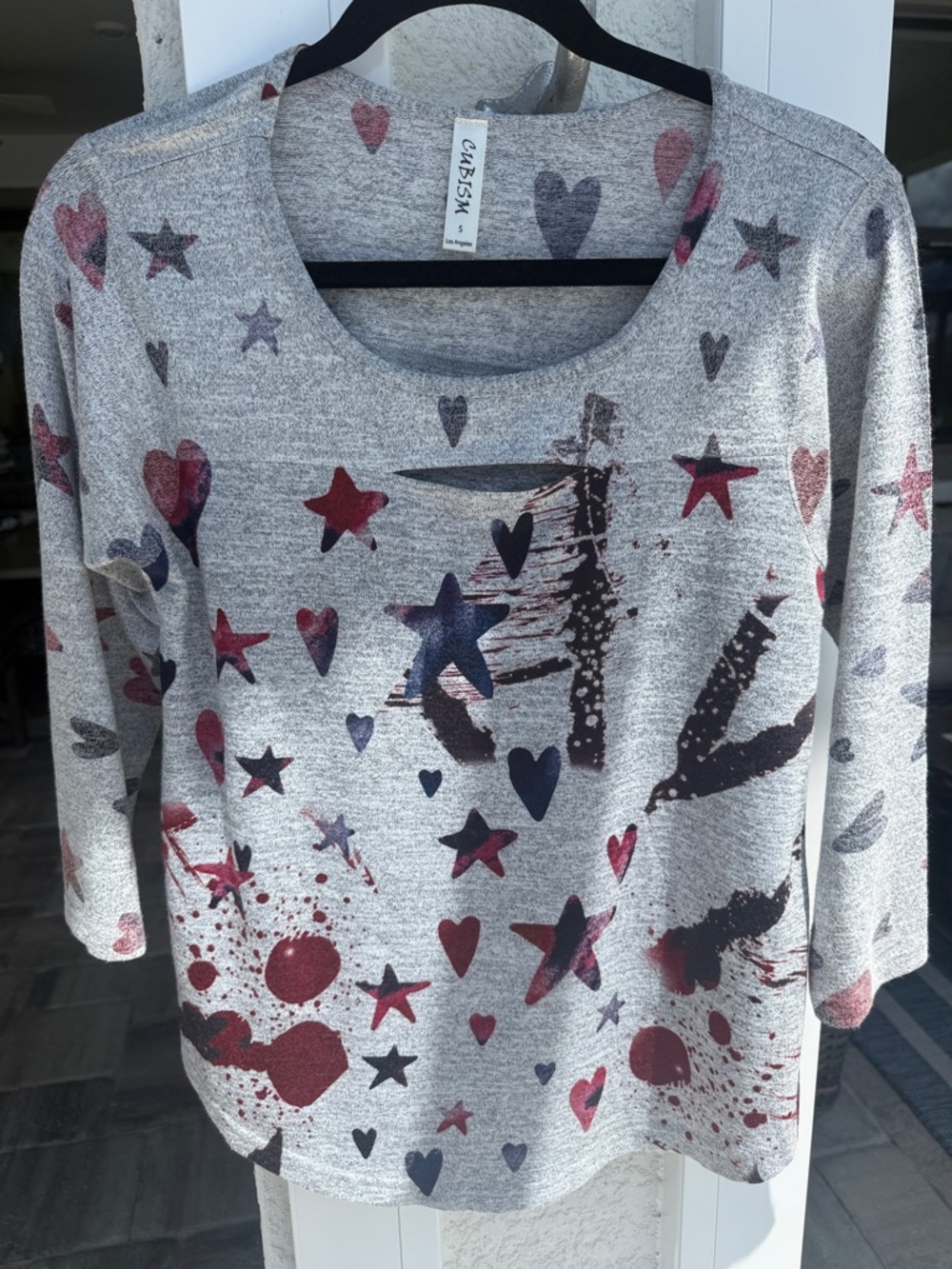 Gray Heart & Star Print Scoop Neck Top with a cutout